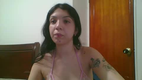 Snapshot of julieta969028 chatting on 05-03-26, 01:22 Nati online show from 05-03-26, 01:22