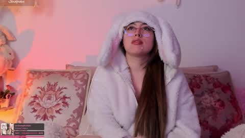 Snapshot of julieta_cooper20 chatting on 09-13-25, 02:55 Juli online show from 09-13-25, 02:55