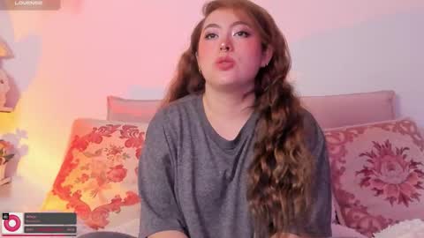 Snapshot of julieta_cooper20 chatting on 10-12-25, 03:16 Juli online show from 10-12-25, 03:16