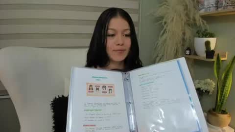 Julieta online show from 06-18-26, 11:53