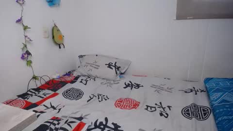 Snapshot of julieta_hass chatting on 09-16-25, 05:58 Julieta  Hass online show from 09-16-25, 05:58