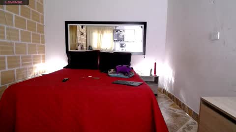 Julieta Rodriguez online show from 10-20-25, 06:19