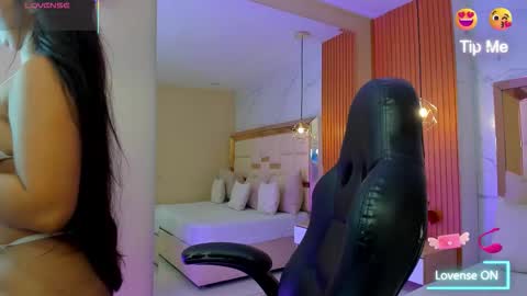     online show from 10-21-25, 10:21