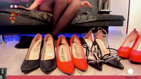 Julieta wall online show from 12-11-24, 12:33