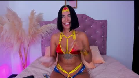 Julieth Gomez online show from 10-25-25, 03:03