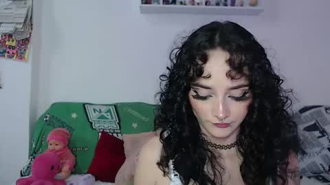 Snapshot of julietajaguar chatting on 12-24-24, 02:01 Julieta Jaguar online show from 12-24-24, 02:01