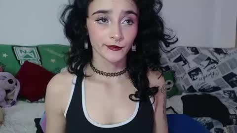 Snapshot of julietajaguar chatting on 12-31-24, 02:47 Julieta Jaguar online show from 12-31-24, 02:47