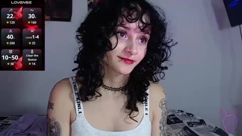 Snapshot of julietajaguar chatting on 02-24-25, 02:15 Julieta Jaguar online show from 02-24-25, 02:15