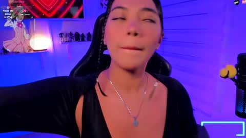 Julieta  online show from 11-15-25, 08:00