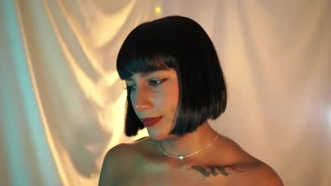 Snapshot of julietawinona chatting on 10-25-25, 08:58 julietawinona online show from 10-25-25, 08:58