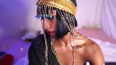 Snapshot of julietawinona chatting on 10-31-25, 11:06 julietawinona online show from 10-31-25, 11:06