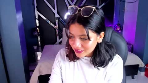 Snapshot of julieth_brown_ chatting on 10-02-25, 09:11 Julieth online show from 10-02-25, 09:11