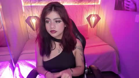 Julieth  online show from 03-06-26, 08:27