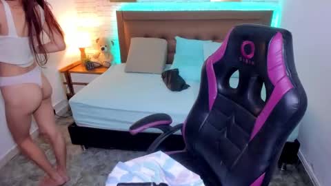 Julieth  online show from 10-06-25, 12:57