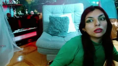 Snapshot of julieth_sex1 chatting on 04-25-26, 09:45 online show from 04-25-26, 09:45
