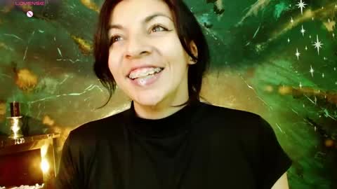 Snapshot of julieth_sex1 chatting on 05-14-26, 09:49 online show from 05-14-26, 09:49