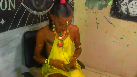 Snapshot of julieth_wolf chatting on 10-26-25, 01:22 Julieth Wolf online show from 10-26-25, 01:22