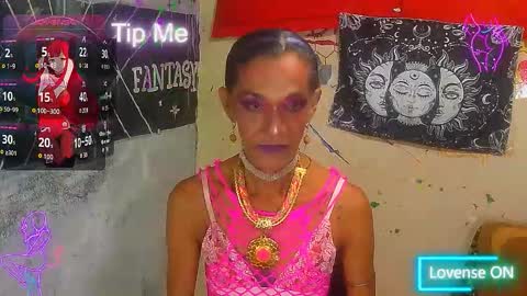 Snapshot of julieth_wolf chatting on 10-30-25, 01:23 Julieth Wolf online show from 10-30-25, 01:23