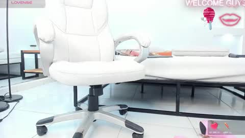 Julietha online show from 02-19-25, 05:16