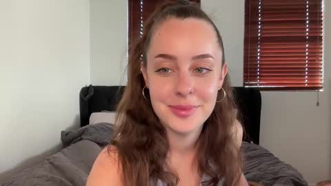 Juliet online show from 10-15-25, 08:20