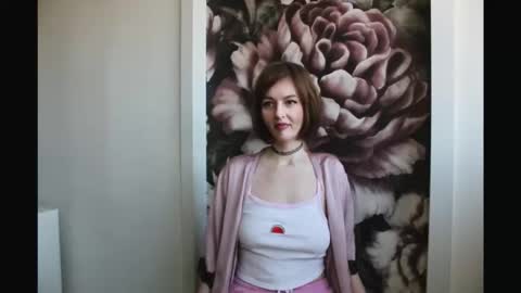 Snapshot of julietrosiecross chatting on 02-23-26, 10:56 juliet online show from 02-23-26, 10:56