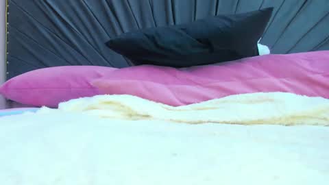 Snapshot of juliett_horny chatting on 02-08-25, 05:08 juliett online show from 02-08-25, 05:08