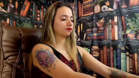 Julietta Jackson online show from 01-17-25, 08:22