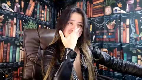 Snapshot of julietta__jackson chatting on 03-25-26, 08:15 Julietta Jackson online show from 03-25-26, 08:15