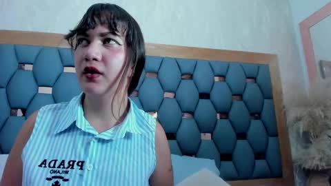 juliette_pretty_ online show from 10-03-25, 07:22