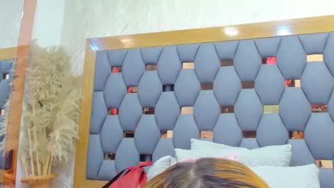 juliette_pretty_ online show from 06-19-26, 07:06