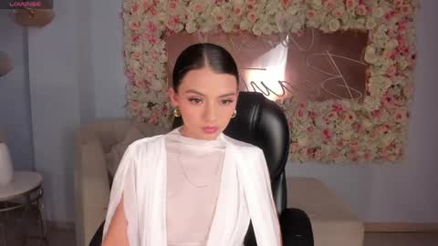 Juliette Moreau online show from 04-23-26, 07:38