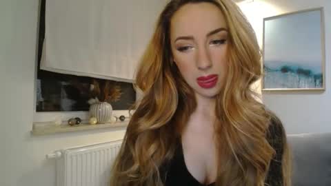 JulietteSensual online show from 03-07-25, 04:22