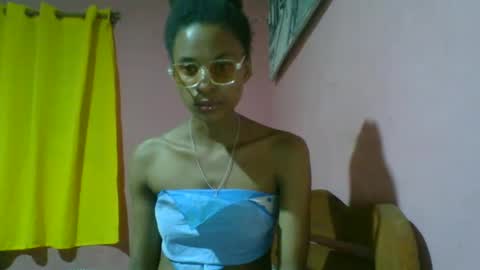 juliexexy online show from 12-20-24, 10:11