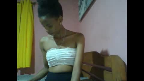 juliexexy online show from 12-21-24, 03:53