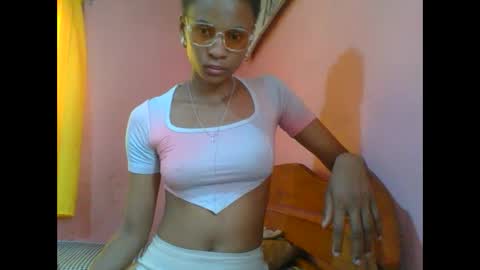 juliexexy online show from 12-22-24, 06:49
