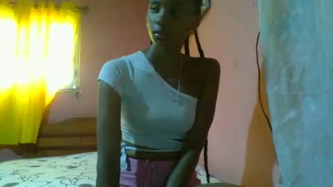 juliexexy online show from 01-12-25, 06:06
