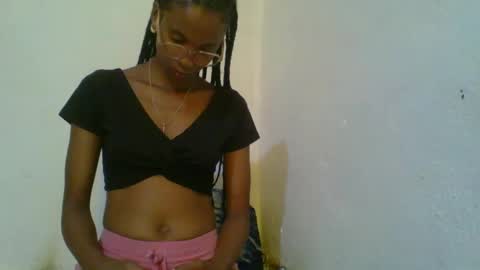 juliexexy online show from 02-06-25, 07:02