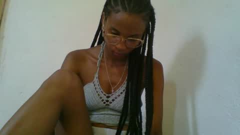 juliexexy online show from 02-08-25, 09:46