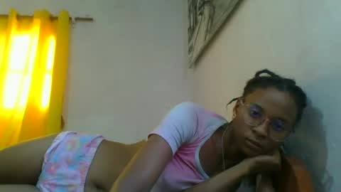 juliexexy online show from 03-01-25, 01:18