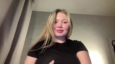 Julie online show from 02-16-26, 03:02