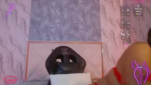 Snapshot of juliieta_tay chatting on 06-11-26, 03:26 juliieta_tay online show from 06-11-26, 03:26