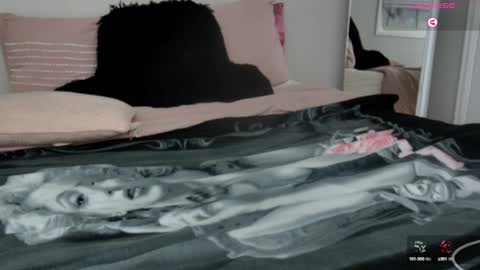 Juli Monroe online show from 01-02-25, 05:14