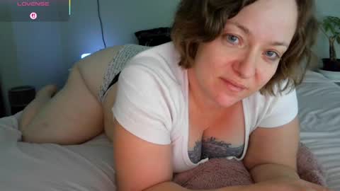 Juli Monroe online show from 05-07-26, 04:51