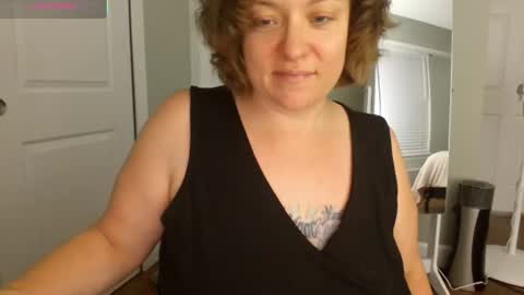 Snapshot of julimonroe chatting on 06-13-26, 03:59 Juli Monroe online show from 06-13-26, 03:59
