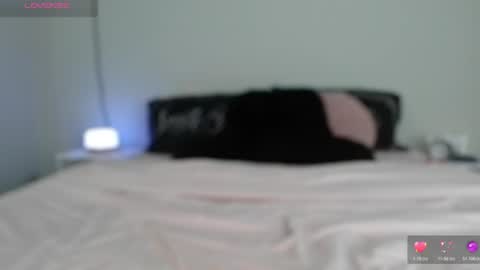 Snapshot of julimonroe chatting on 07-05-26, 02:51 Juli Monroe online show from 07-05-26, 02:51