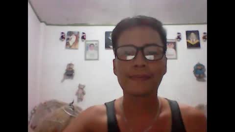 Snapshot of julius0721182 chatting on 02-11-26, 01:49 Julius online show from 02-11-26, 01:49