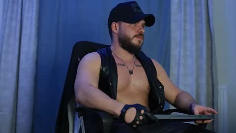 Snapshot of juliusmasters chatting on 01-03-25, 01:05 JULiUS online show from 01-03-25, 01:05