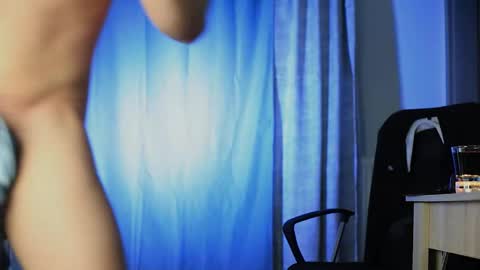 Snapshot of juliusmasters chatting on 01-06-25, 05:59 JULiUS online show from 01-06-25, 05:59