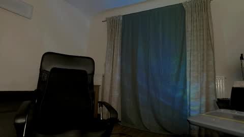 Snapshot of juliusmasters chatting on 02-23-25, 09:37 JULiUS online show from 02-23-25, 09:37