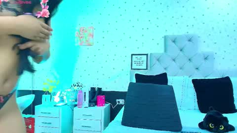 Snapshot of jullietareyes chatting on 03-09-26, 11:58 Julieta Reyes online show from 03-09-26, 11:58